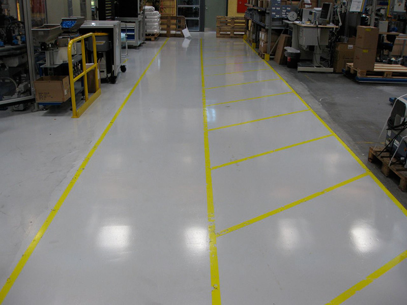 Polyurethane Floor Cleaning & Sealing in Factory